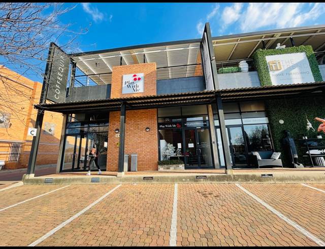198M² RETAIL FOR SALE IN LONEHILL